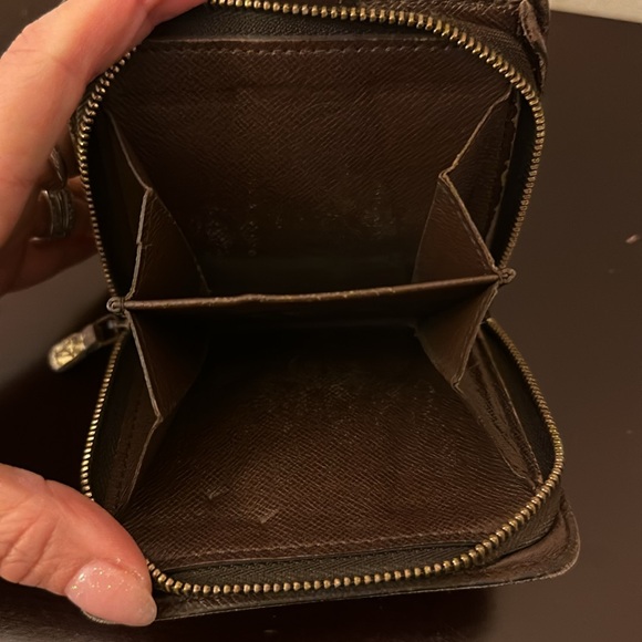 Louis Vuitton damier wallet. Good condition - Picture 7 of 11